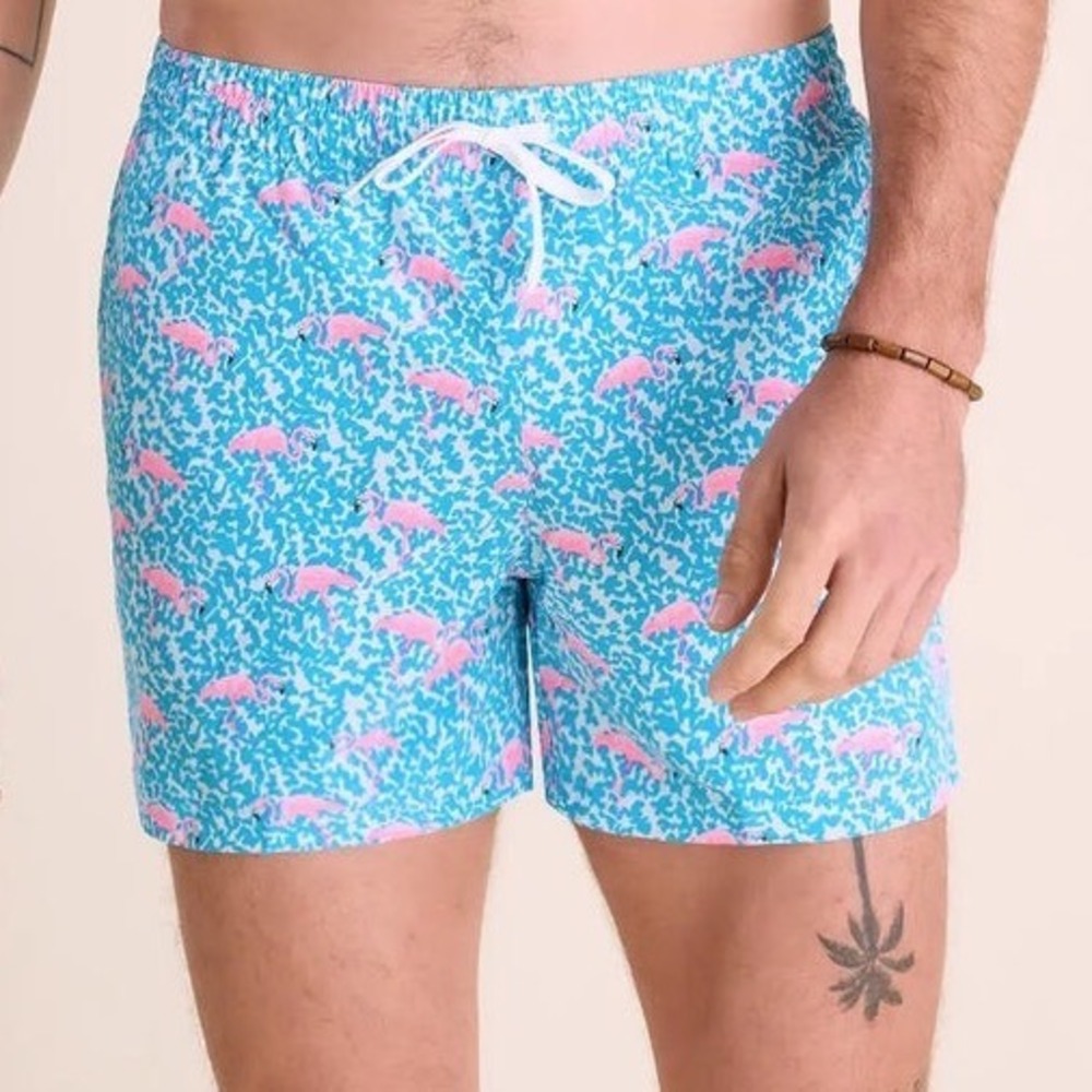 Chubbies Mens 2XL flamingo print Swim Trunks Teal Pink 5.5 Inch Inseam Shorts